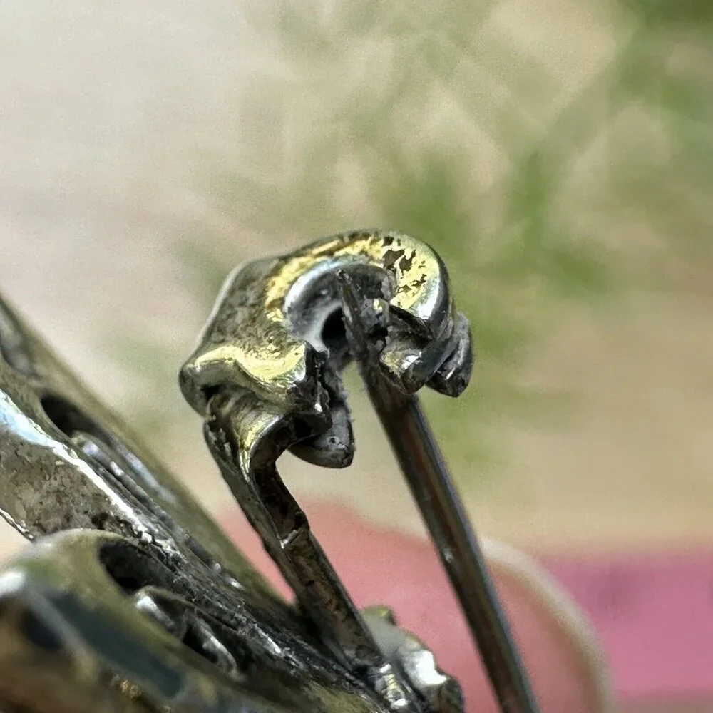 Vintage 1980s Brooch Pin 1.25 Inch Butterfly Black Onyx Silver‎ Filigree Y2K